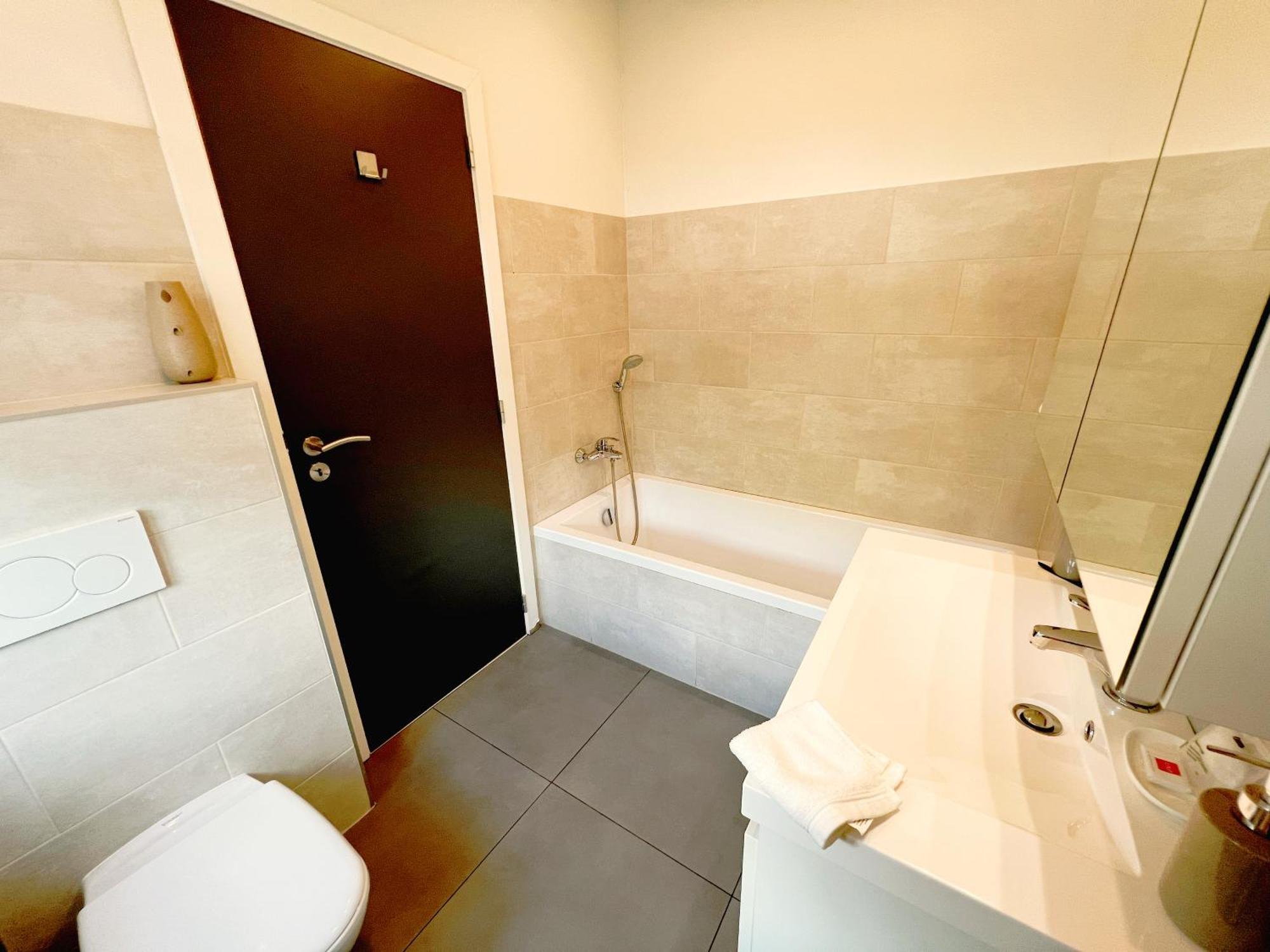 Au Sommet De La Cascade Hotel Stavelot Luaran gambar