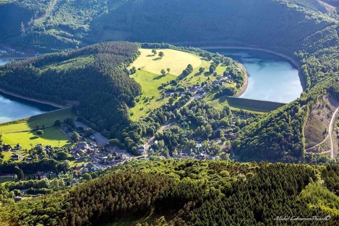 Au Sommet De La Cascade Hotel Stavelot Luaran gambar